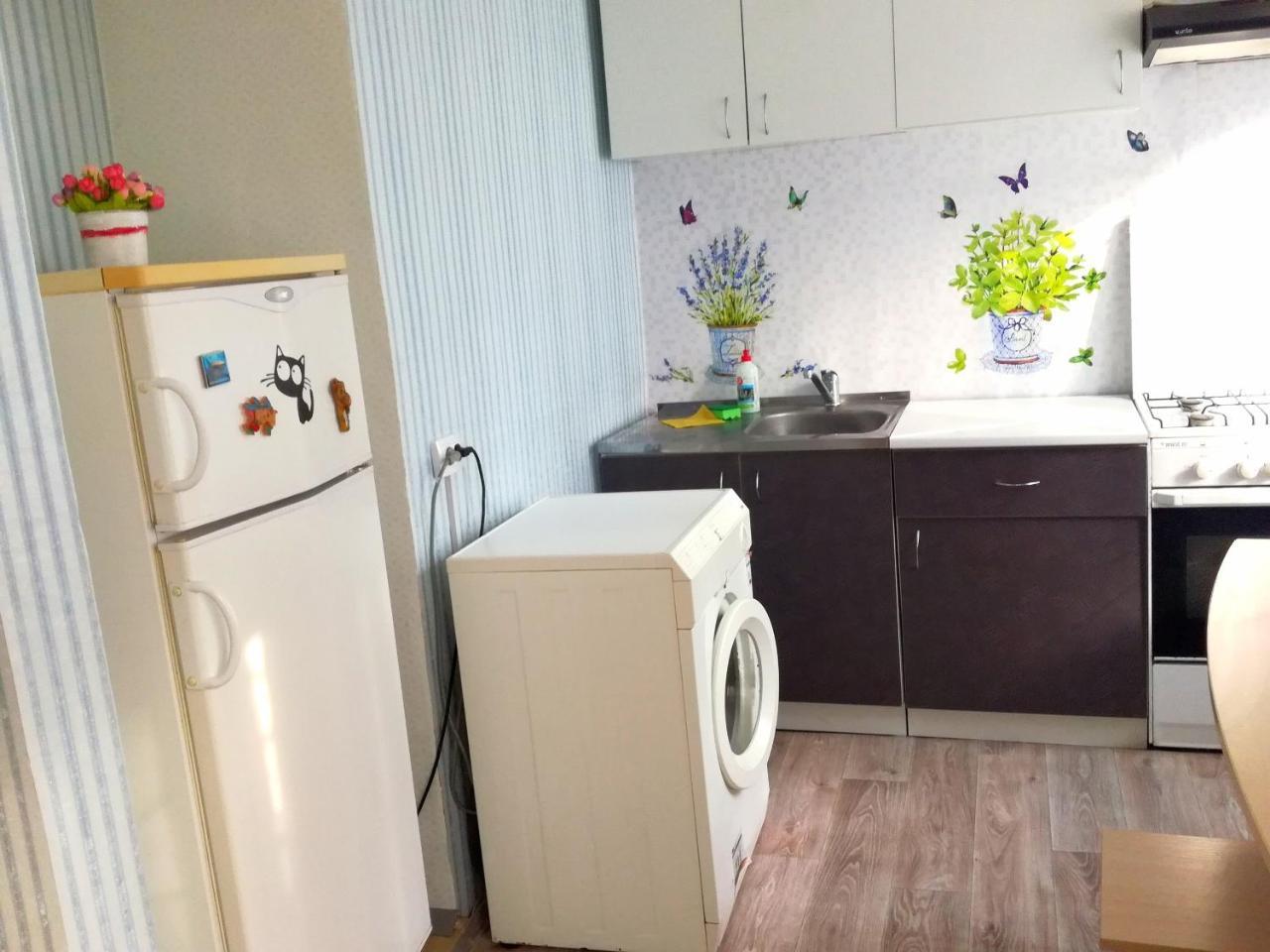 Standard Apartment On Umanskaya Kyiv Exterior photo